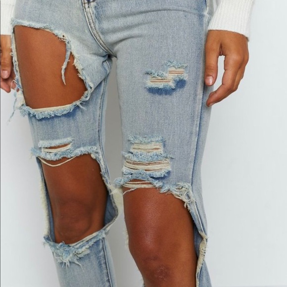 Ripped Jeans - Picture 3 of 7